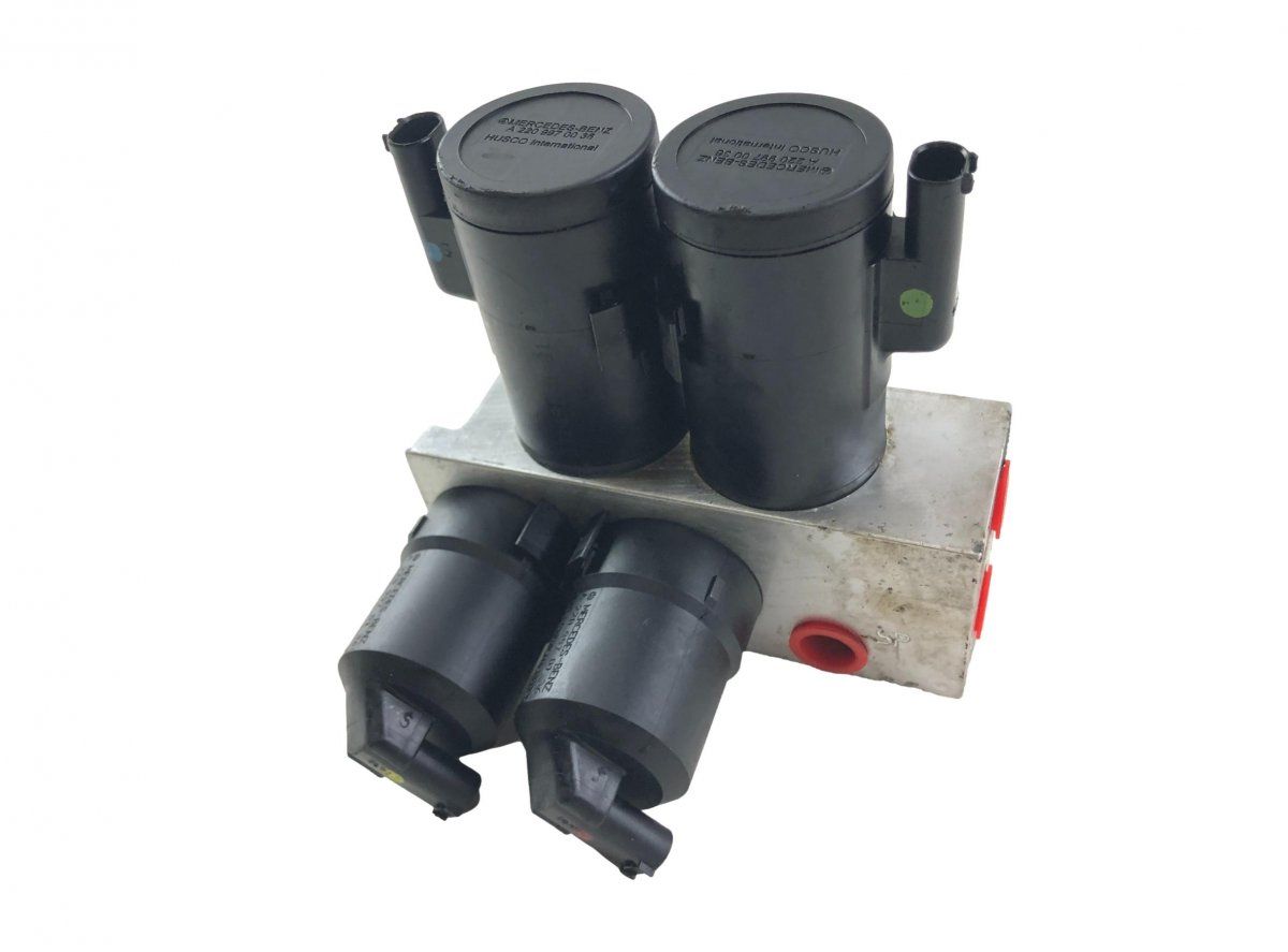A2203200358 A2203201258 Air suspension / self-levelling suspension, other MERCEDES-BENZ SL-CLASS (R230) (2001-2012)