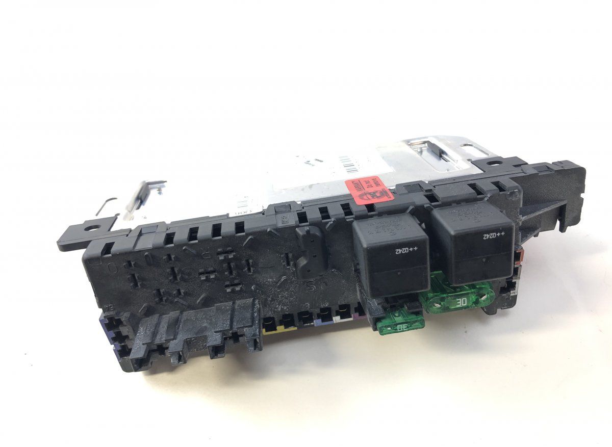 05045139 05045135 05045131 Fuse box MERCEDES-BENZ SL-CLASS (R230) (2001-2012)