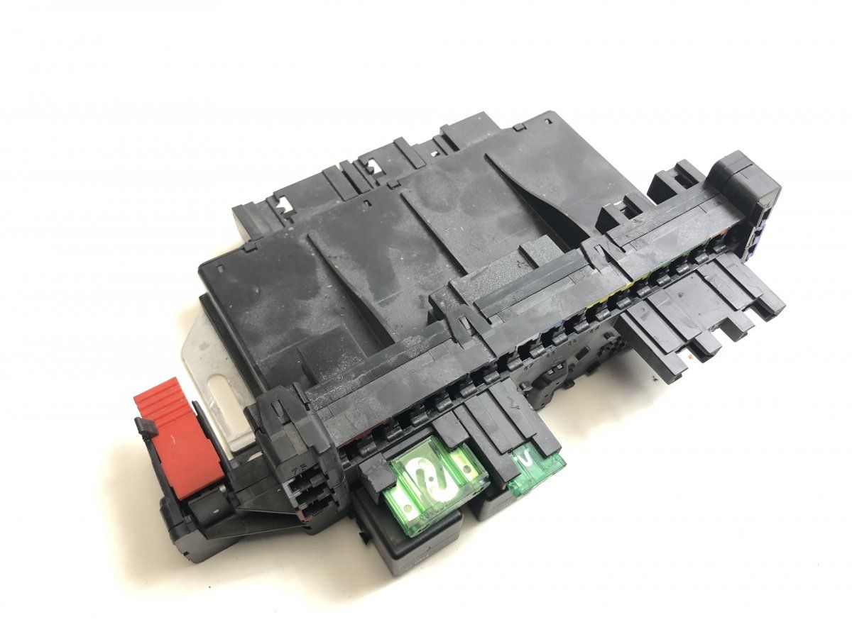 05045139 05045135 05045131 Fuse box MERCEDES-BENZ SL-CLASS (R230) (2001-2012)