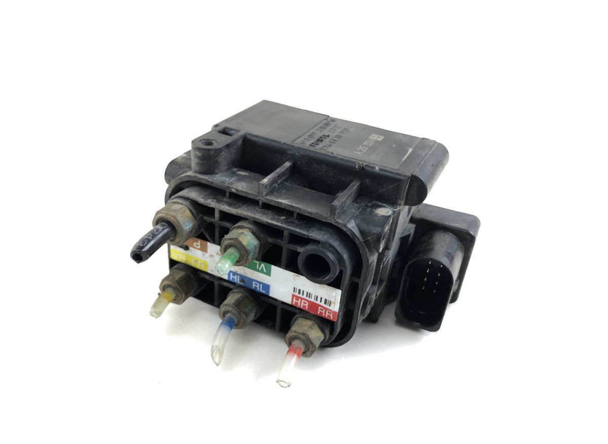 A2123200358 Air suspension valve block MERCEDES-BENZ S-CLASS (W222, X222) (2013-2020)