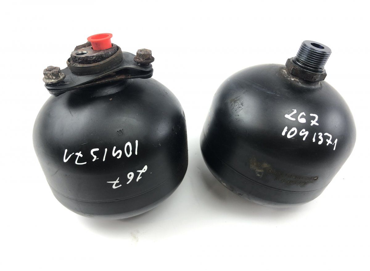 A2213270215 Air spring Load Accumulator Front left MERCEDES-BENZ S-CLASS Coupe (C216) (2006-2013)