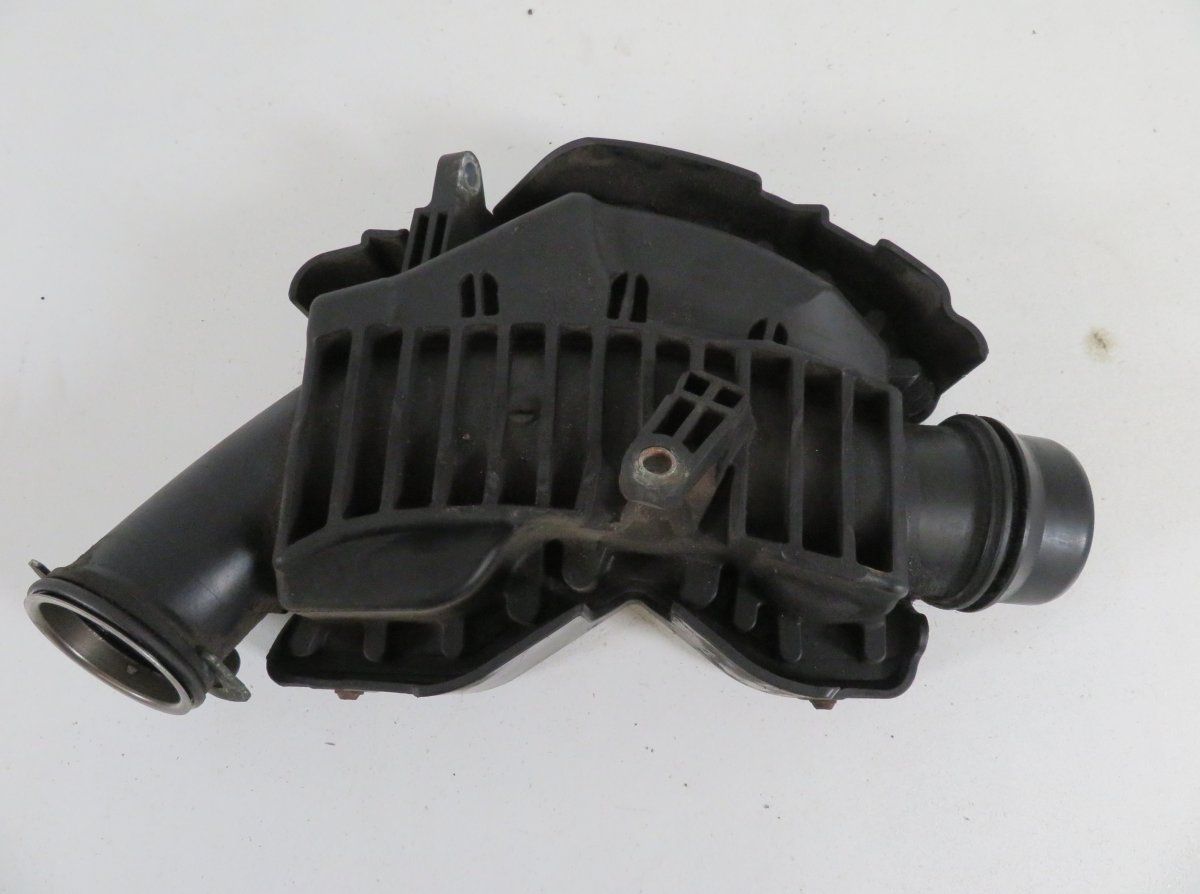 A6421402887 Air intake resonator box MERCEDES-BENZ S-CLASS (W221) (2005-2013)