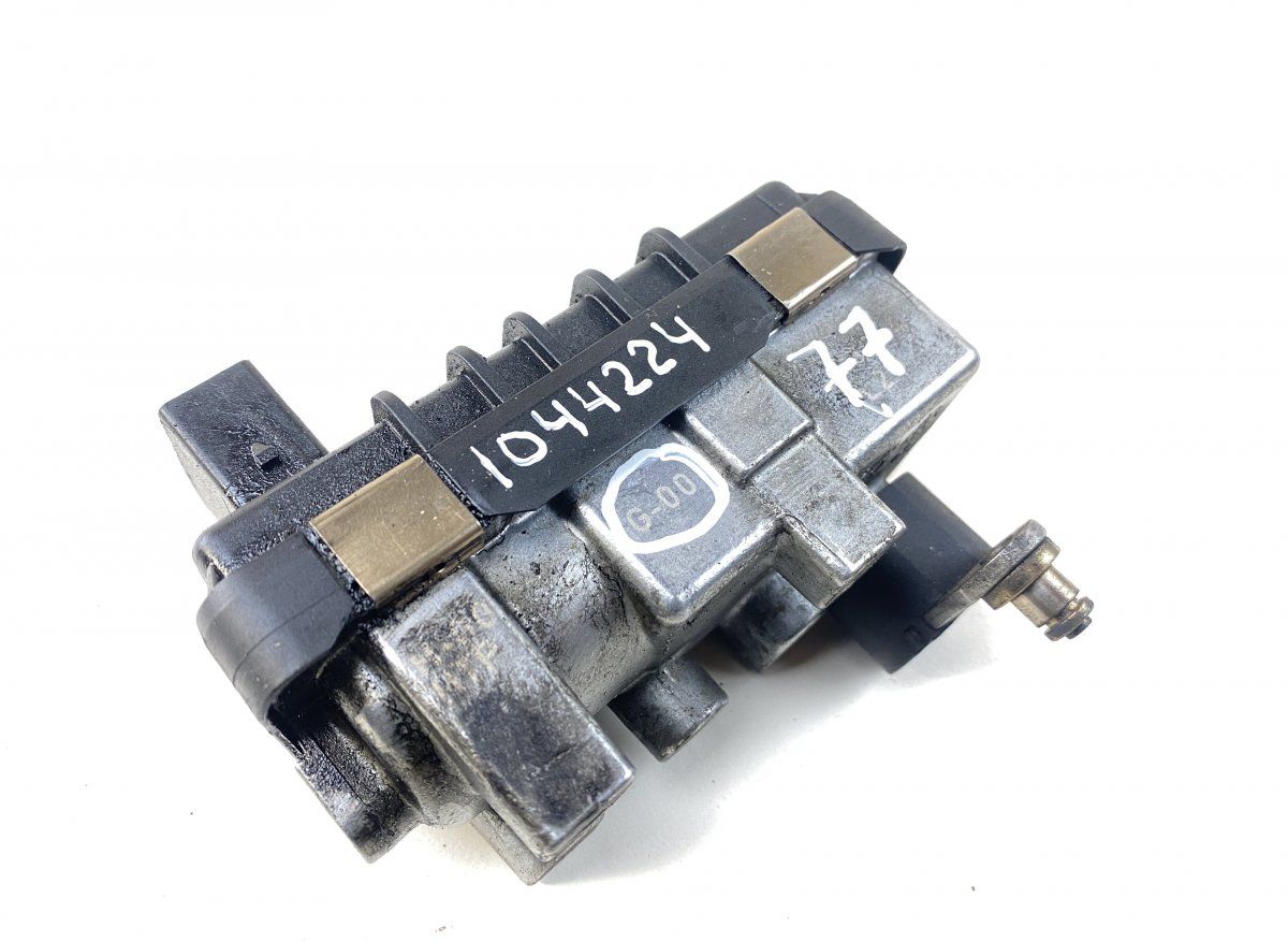 G219 G277 G013 G001 G-219 G-277 G-013 G-001 Turbocharger control valve / actuator MERCEDES-BENZ ML-CLASS (W164) (2005-2011)