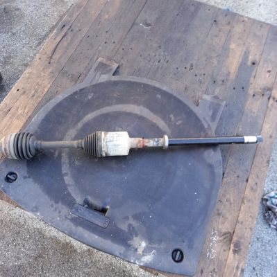 A2043301501 A2043302201 A2043302601 A2043301500 A204330150080 A2213300701 Drive Shaft Front Left                                      MERCEDES-BENZ GLK-CLASS (X204) (2008-2015)