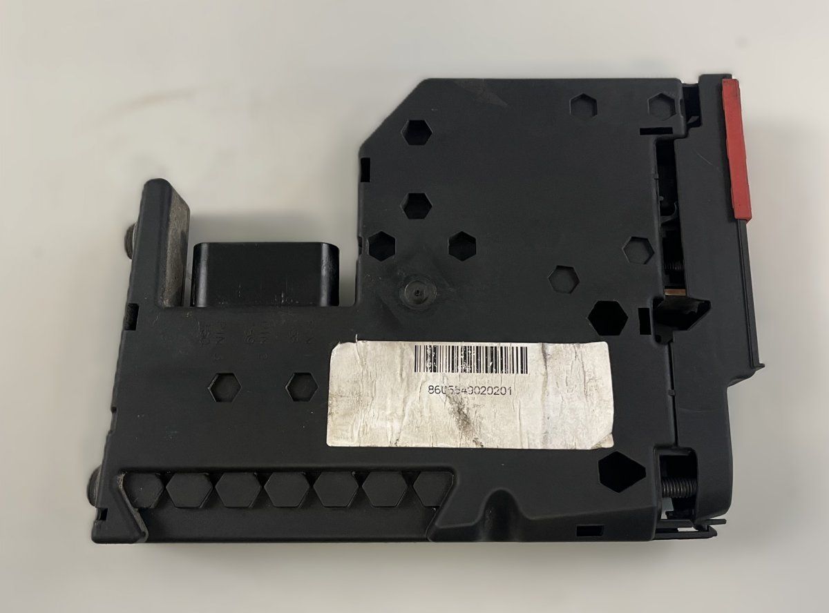 4635401850 Fuse box MERCEDES-BENZ E-CLASS (W212) (2009-2016)