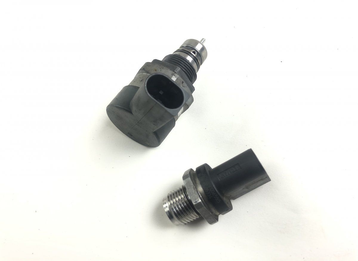 0281006544 0281006555 Fuel pressure regulator MERCEDES-BENZ E-CLASS (W213) (2016-2023)