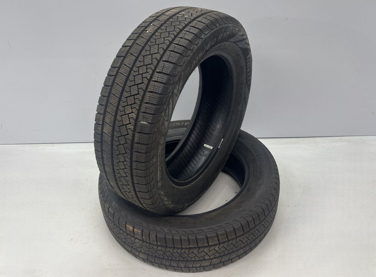 Tyre 2 pcs MERCEDES-BENZ CLS (C219) (2004-2010)