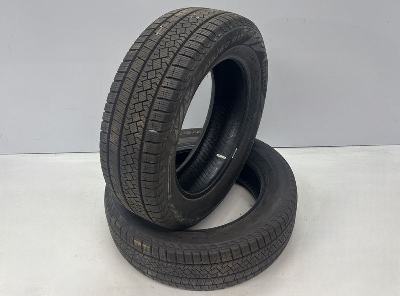 Tyre 2 pcs MERCEDES-BENZ CLS (C219) (2004-2010)
