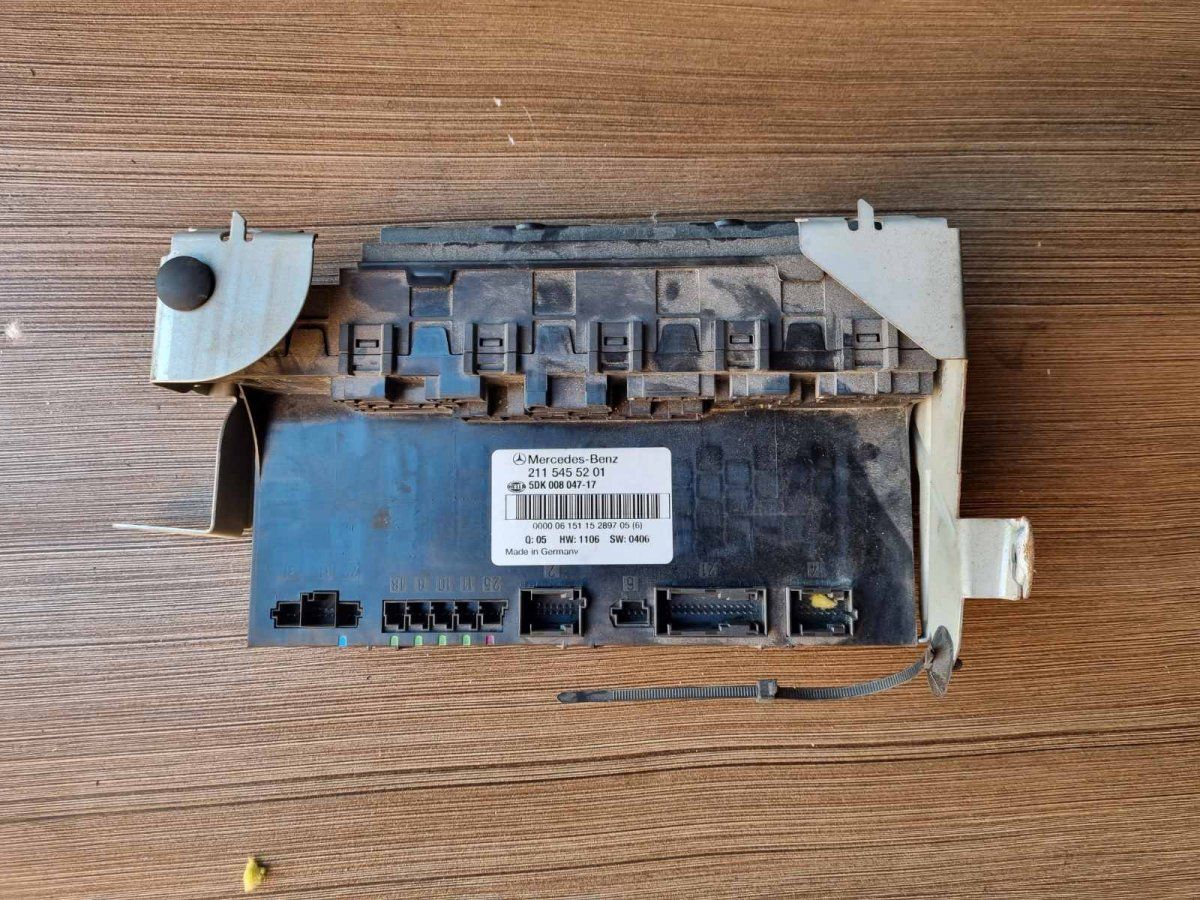 Box for fuse box MERCEDES-BENZ CLS (C219) (2004-2010)