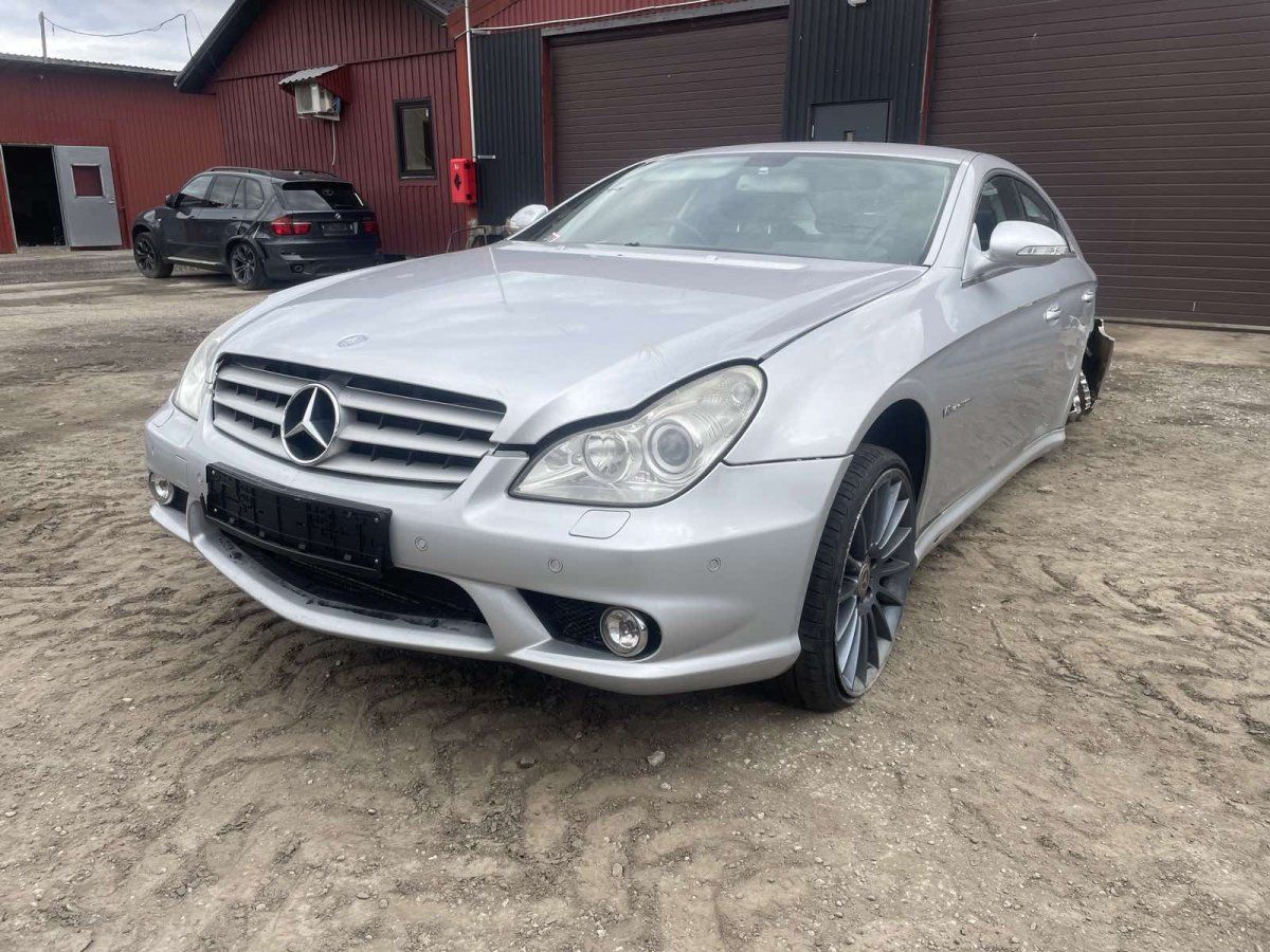 Mercedes Benz CLS55AMG C219 5.4 350kw 2005 RHD RWD