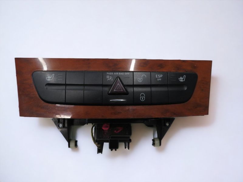A21182194797167 A2118219479 Превключвател за опасност MERCEDES-BENZ E-CLASS (W211) (2002-2009)