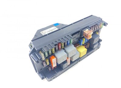 F005V01064 F005V01024 F005V01303 F005V01025 F005V01202 F005V01063 F005V01059 Fuse box MERCEDES-BENZ C-CLASS (W204) (2007-2013)