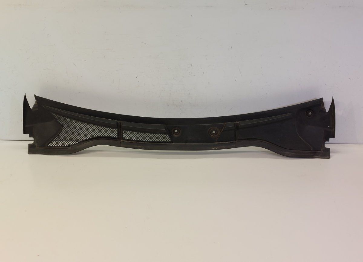 A2468350600 A2468300700 Wiper cowl MERCEDES-BENZ B-CLASS (W246, W242) (2011-2018)