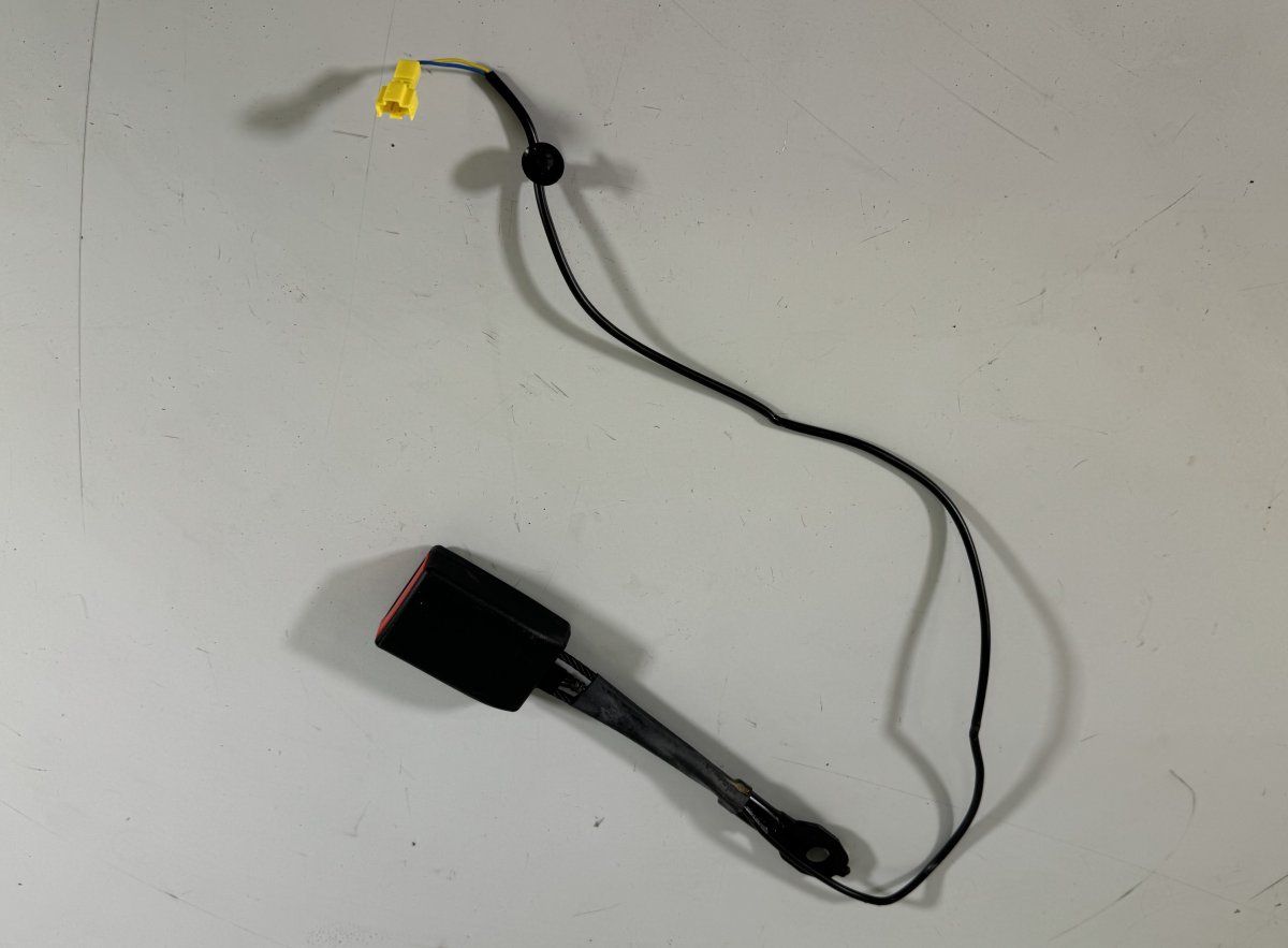 A2468600169 Seat Belt Buckle Front Right MERCEDES-BENZ B-CLASS (W246, W242) (2011-2018)
