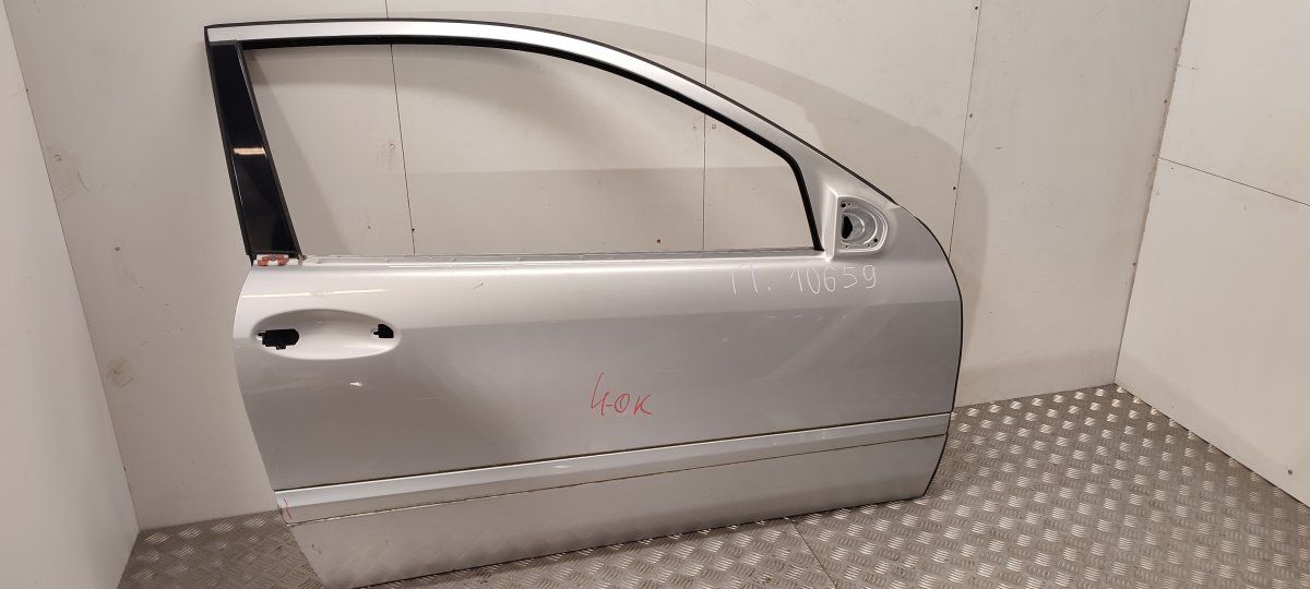 Door Front Right MERCEDES-BENZ C-CLASS (W203, CL203) (2000-2011)
