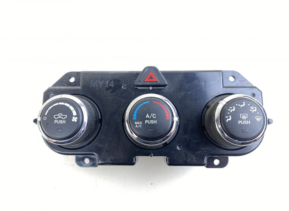 68268190AA Heater control panel RAM RAM 1500 2500 3500 (DJ, DS) (2010-2018)