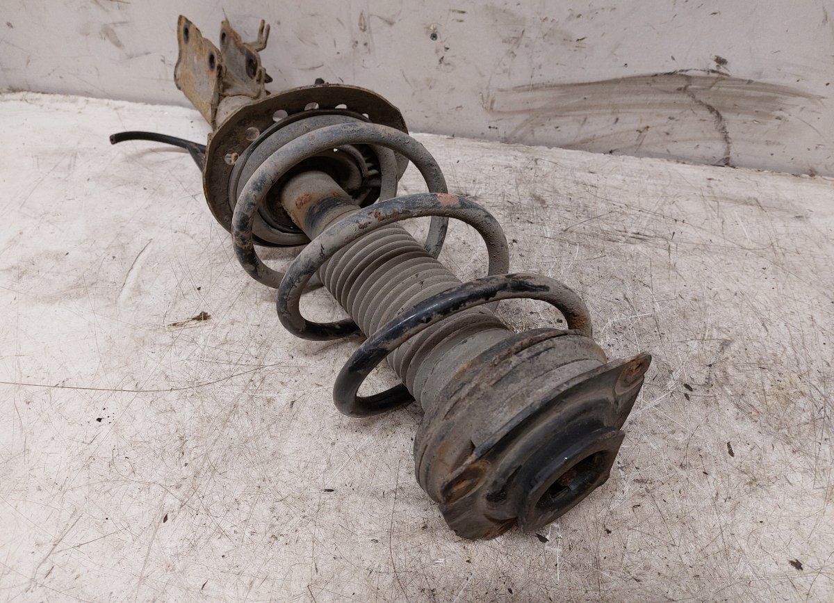 Shock Absorber Front Right NISSAN X-TRAIL II (T31) (2007-2013)