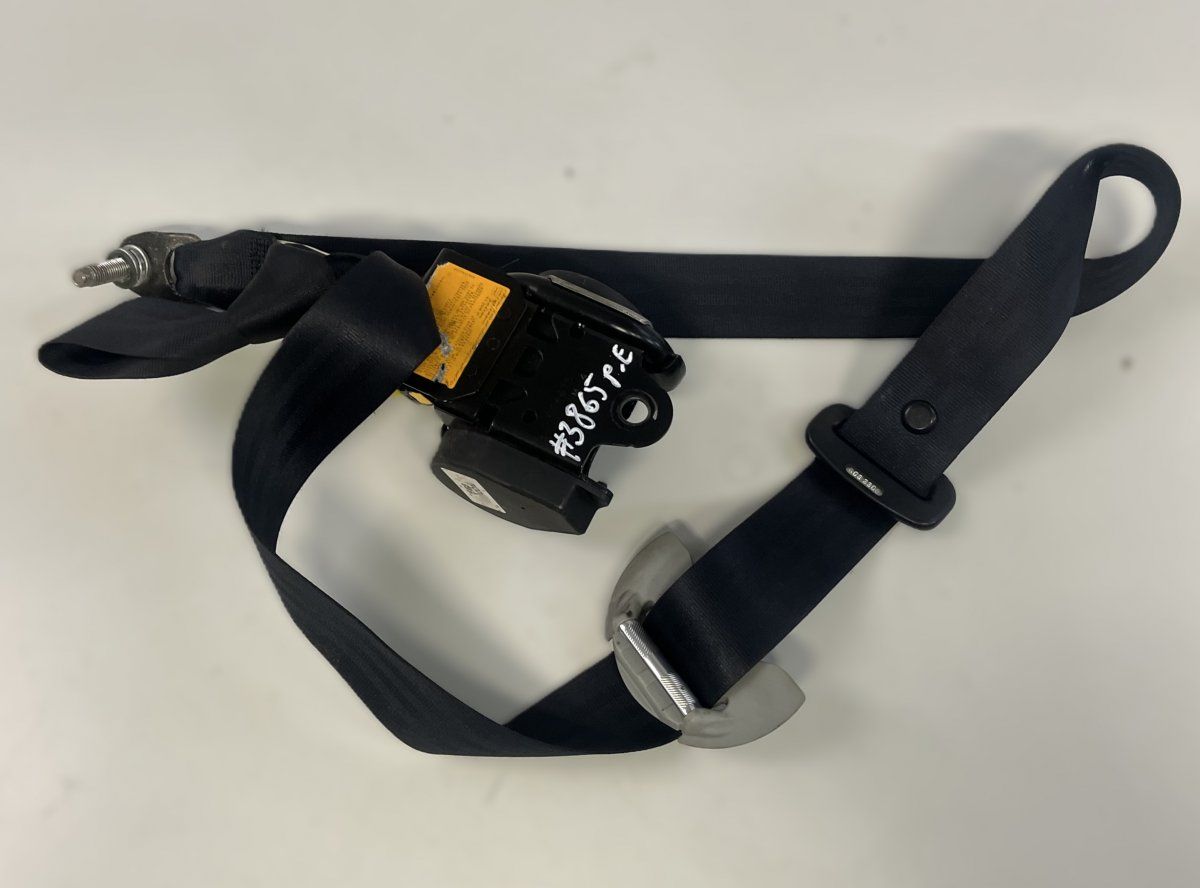 7000A014XA Seat Belt Front Right MITSUBISHI OUTLANDER II (CW, ZG, ZH) (2006-2012)