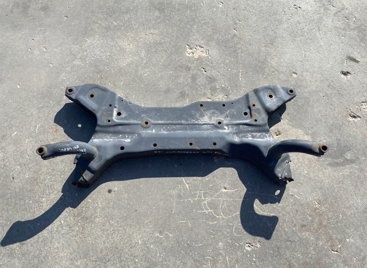 MN100292 Front Axle Beam MITSUBISHI OUTLANDER II (CW, ZG, ZH) (2006-2012)