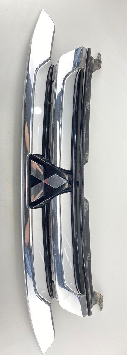 Radiator Grille MITSUBISHI OUTLANDER III (GG, GF, ZJ, ZK, ZL) (2012-2021)