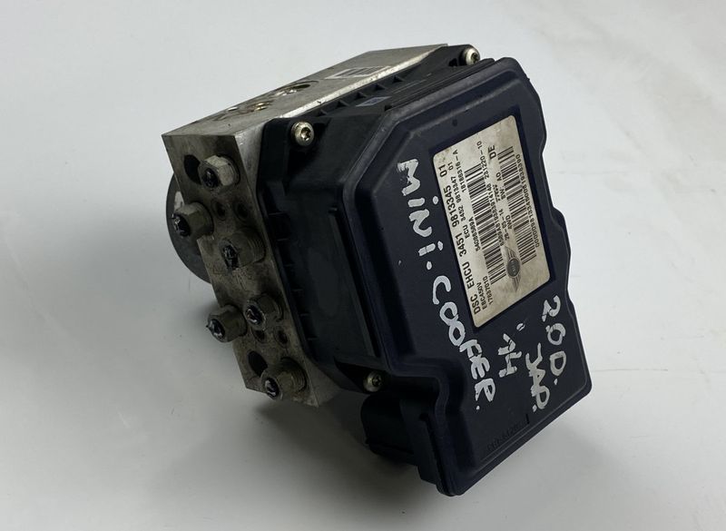 3451981334501 981334501 54086589A 3452981334701 981334701 17637010 EBC450V 14179750211 40502080183 TG1784033 ABS hydraulic unit / pump MINI MINI COUNTRYMAN I (2010-2016)