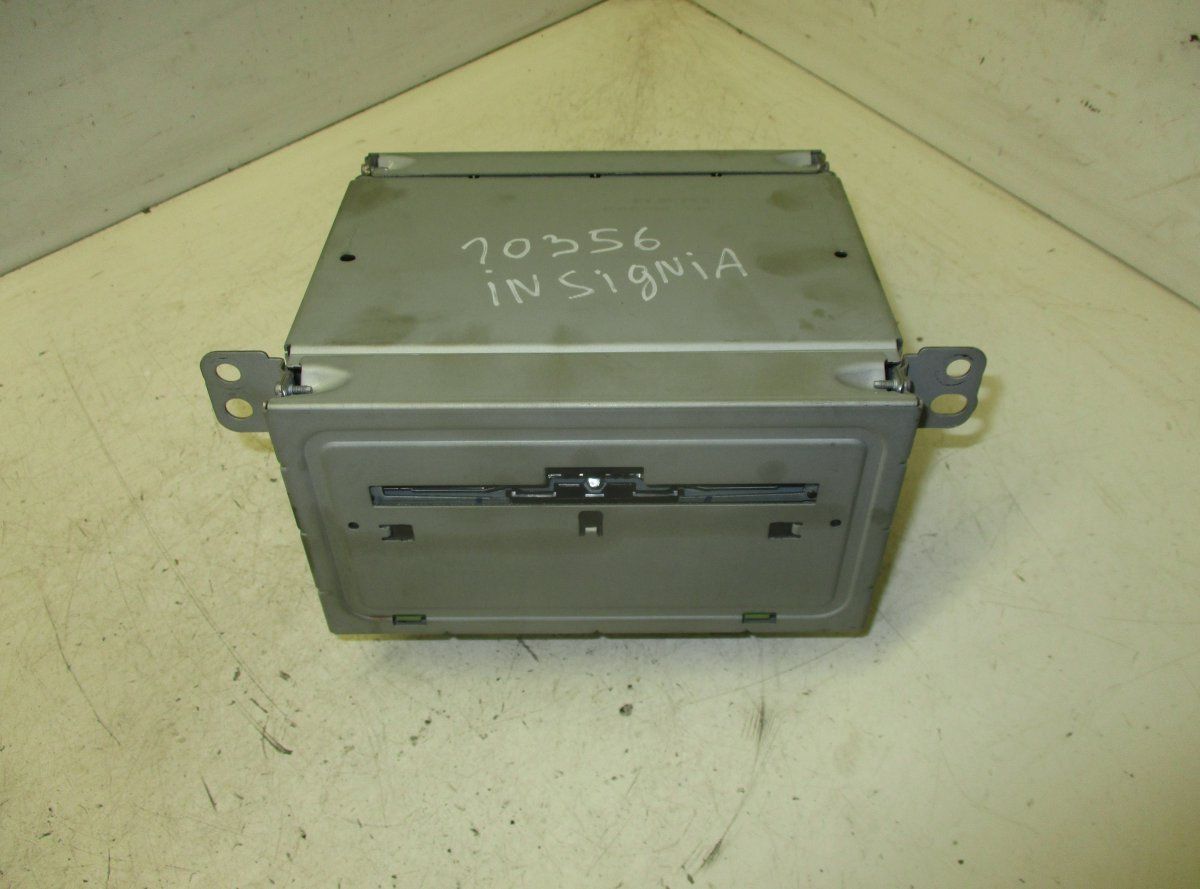 7612034257 22739813 Radio OPEL INSIGNIA A (G09) (2008-2017)