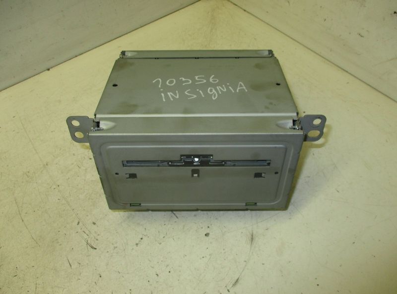 7612034257 22739813 Radio OPEL INSIGNIA A (G09) (2008-2017)