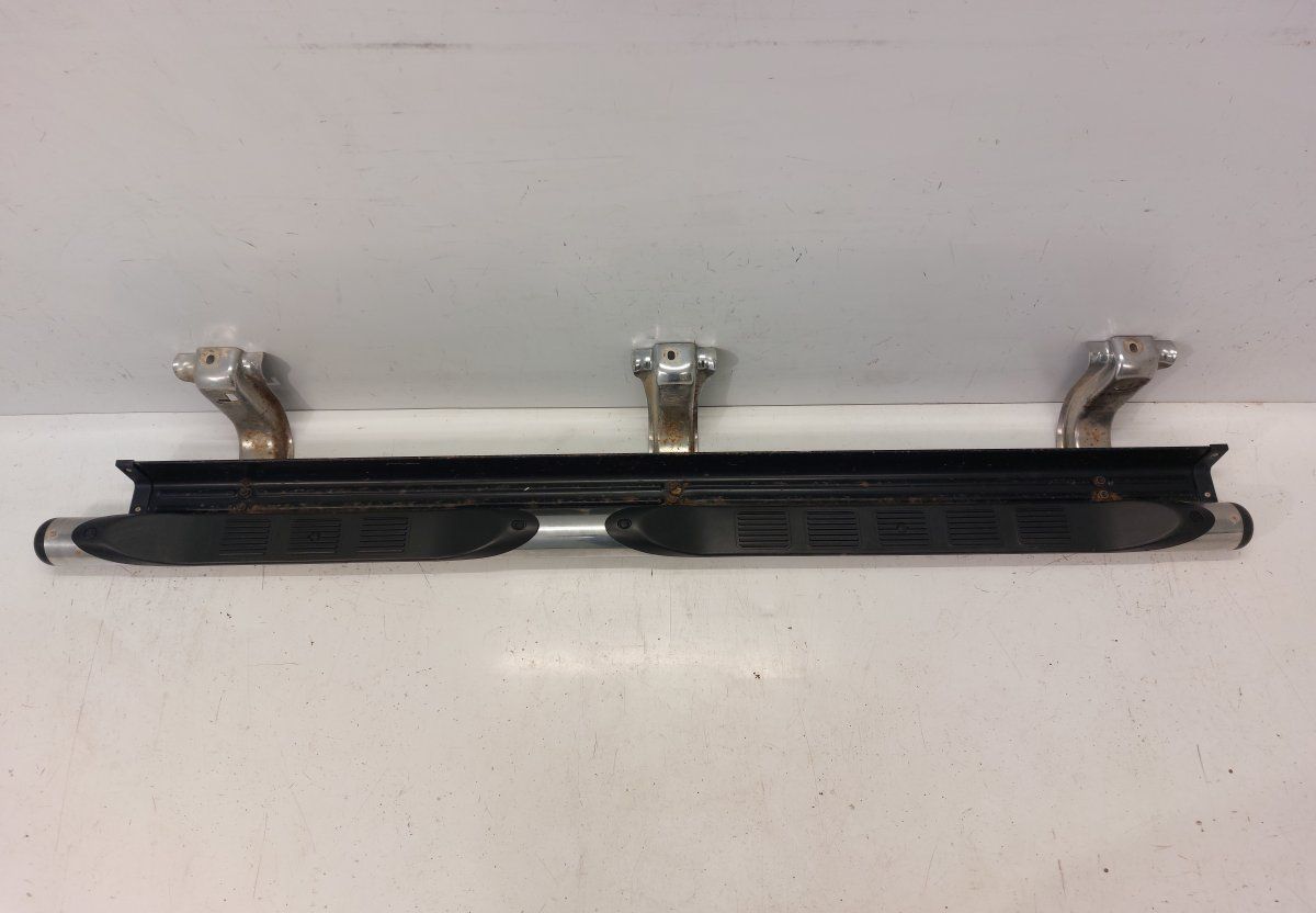 Foot / side step right MITSUBISHI L200 V / TRITON (KJ, KK, KL) (2014-2023)