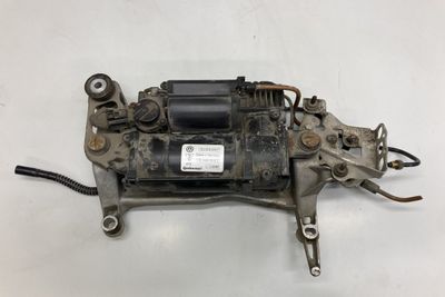 7L0616006F Компресор за въздушно окачване PORSCHE CAYENNE I (2002-2010)