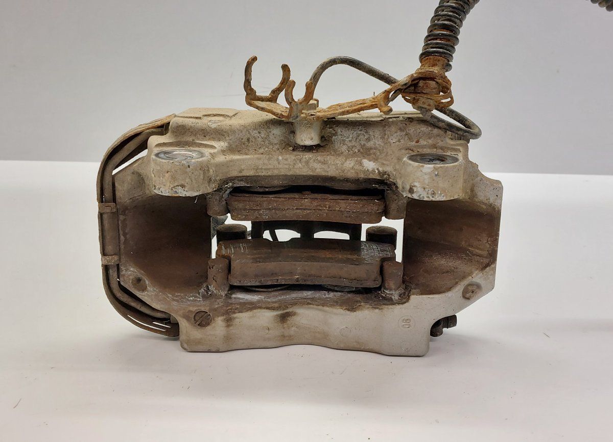 95535242242 Brake caliper rear  right PORSCHE CAYENNE I (2002-2010)