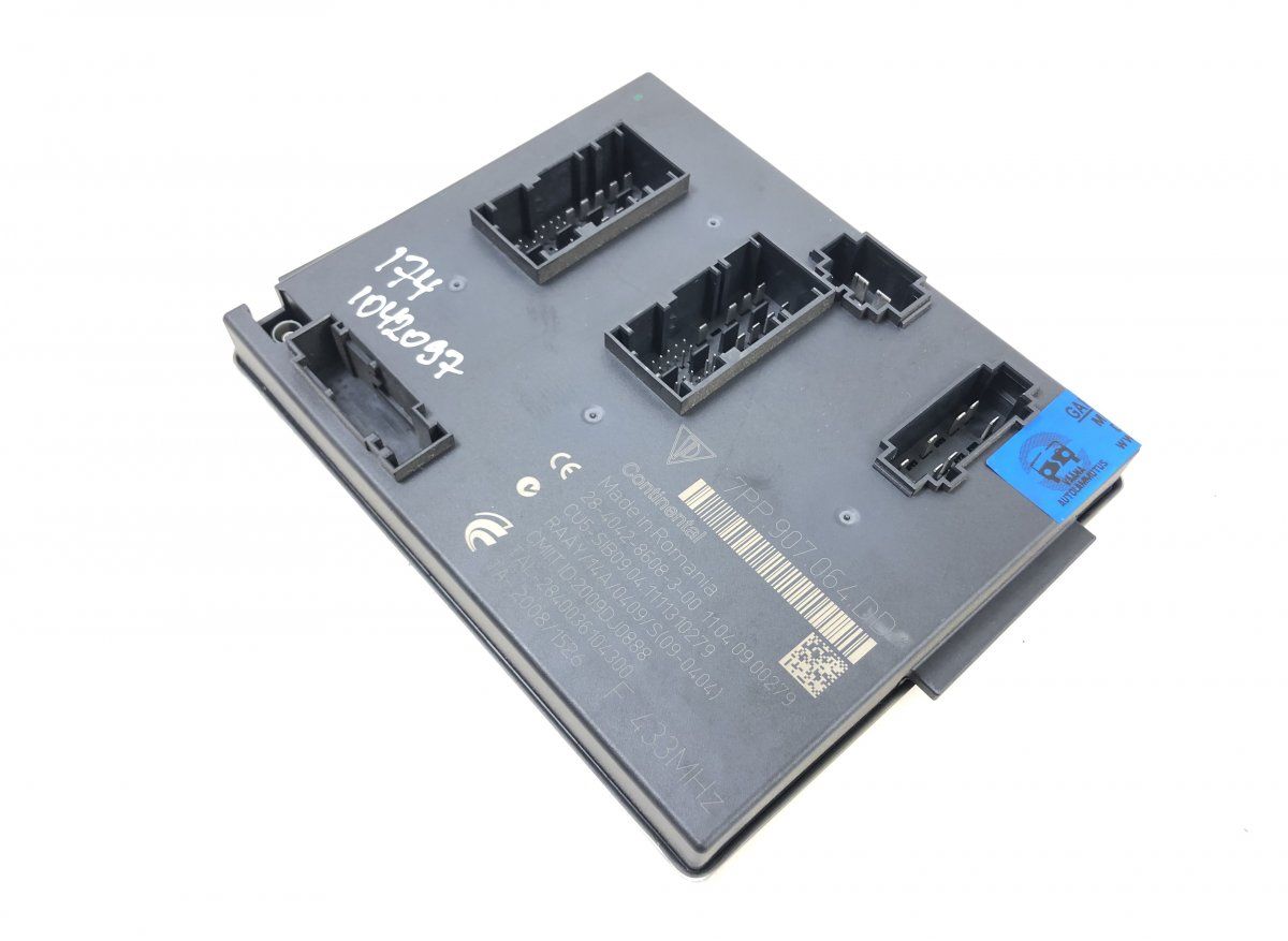 2840428607300 2840428608300 Body control module (BCM) PORSCHE CAYENNE II (2010-2017)
