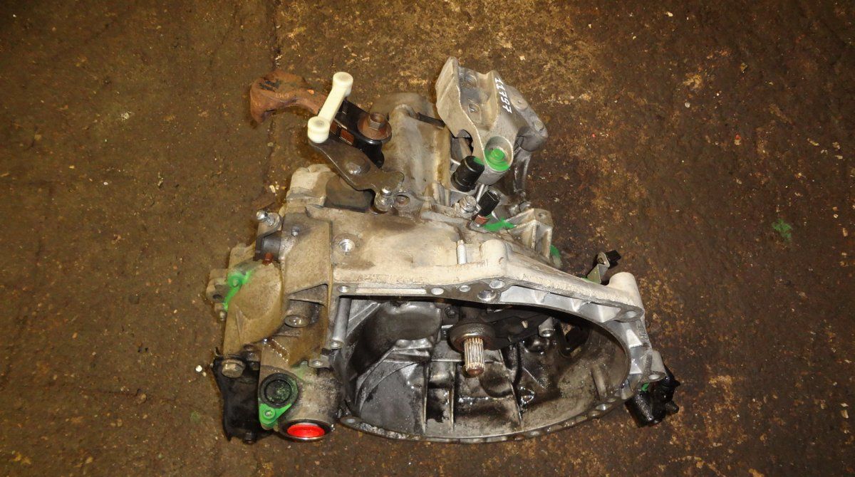 Gearbox PEUGEOT 208 I (A9) (2012-2019)