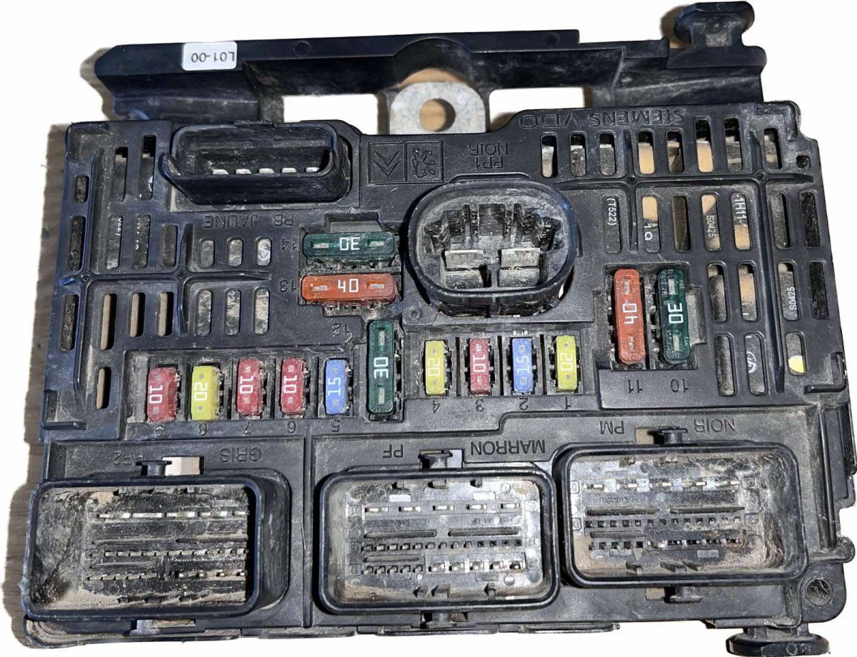 Body control module (BCM) PEUGEOT 407 (2004-2012)