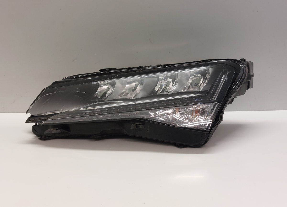 3V1941015C Headlight left SKODA SUPERB III (3V3, 3V5) (2015-2024)