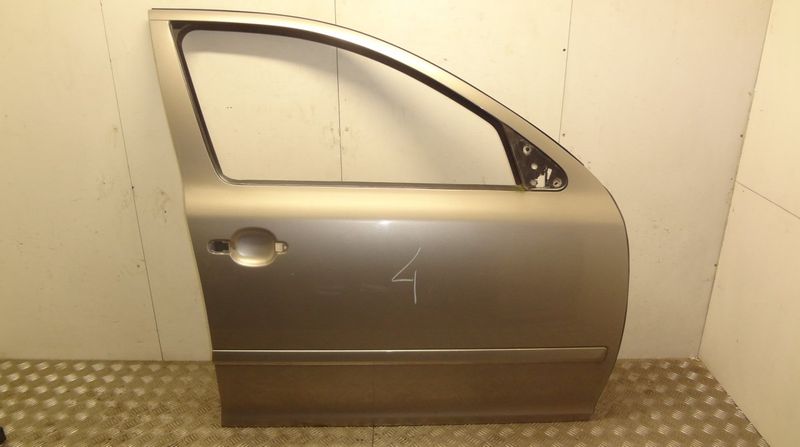 Door Front Right SKODA OCTAVIA II (1Z) (2004-2013)