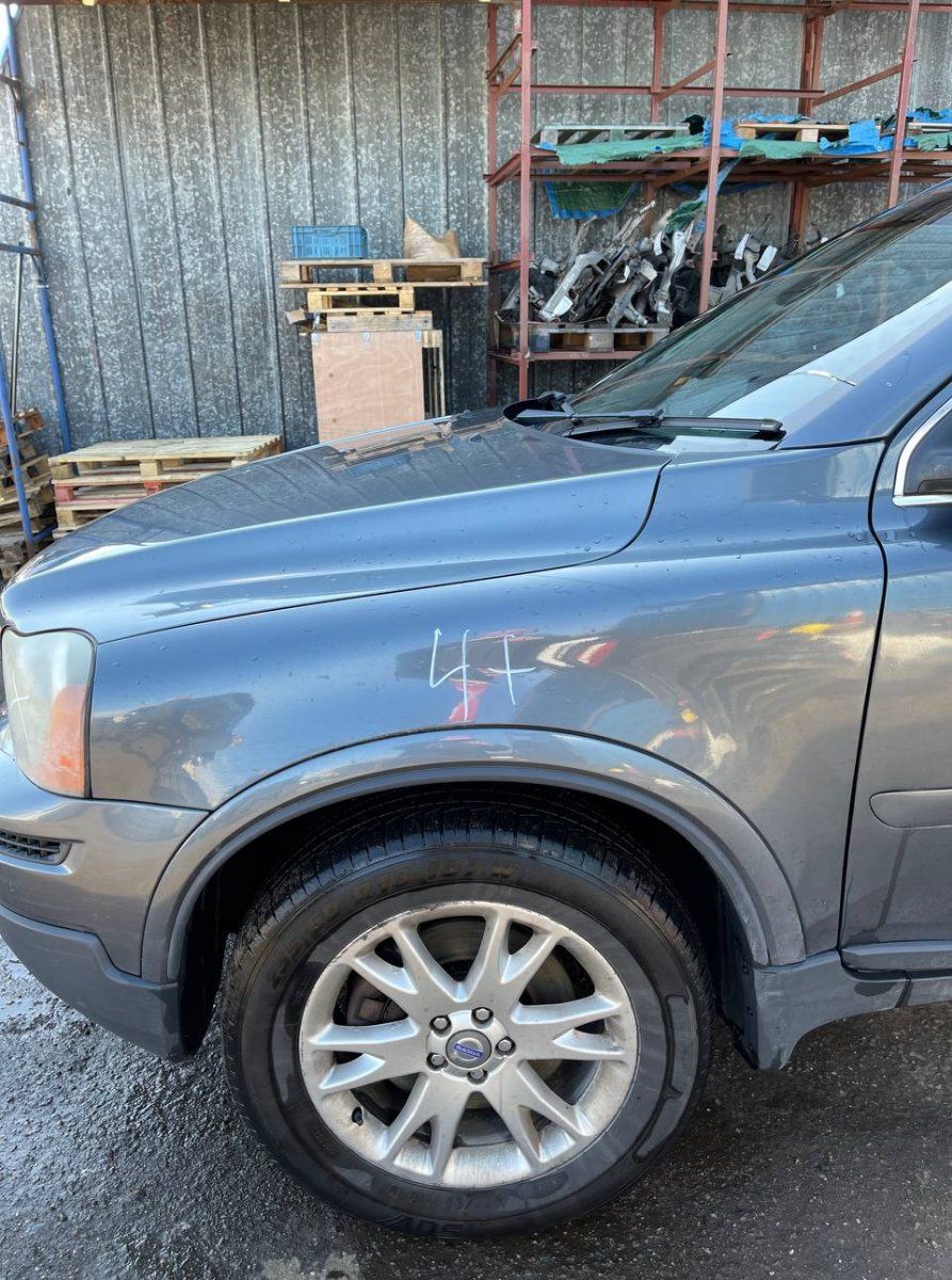 Fender Front Right VOLVO XC90 I (2002-2014)