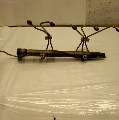 0445215023 Fuel Distributor / fuel rail VOLVO XC60 I (2008-2017)