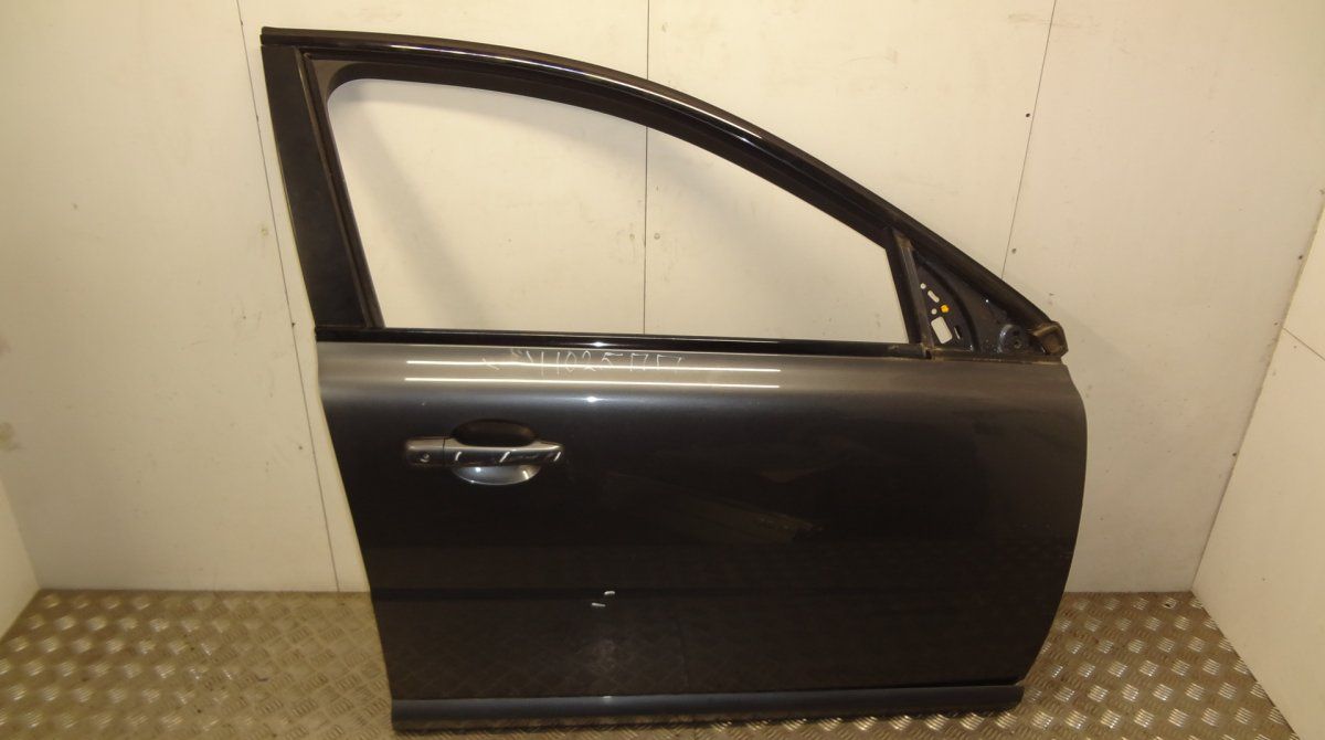 Door Front Right VOLVO V70 III (BW) (2007-2016)