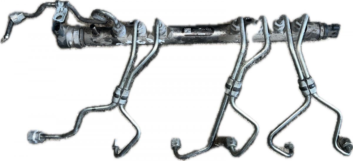Fuel Distributor / fuel rail VOLVO V70 III (BW) (2007-2016)