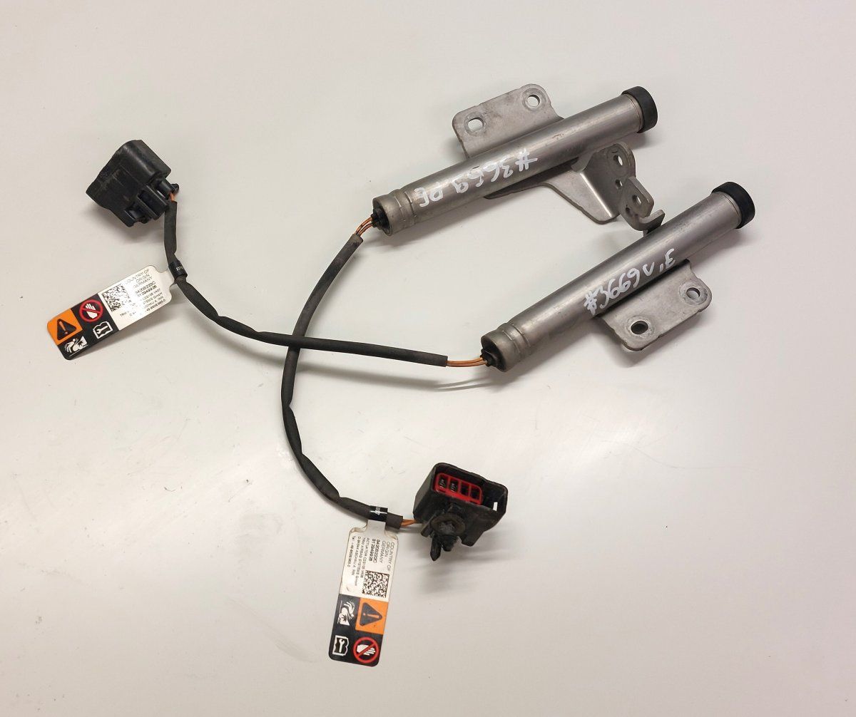 31688050 31688051 34203223C 312949928 34203222C 312949928 Set of bonnet (hood) actuators  VOLVO S90 / V90 (2016-)