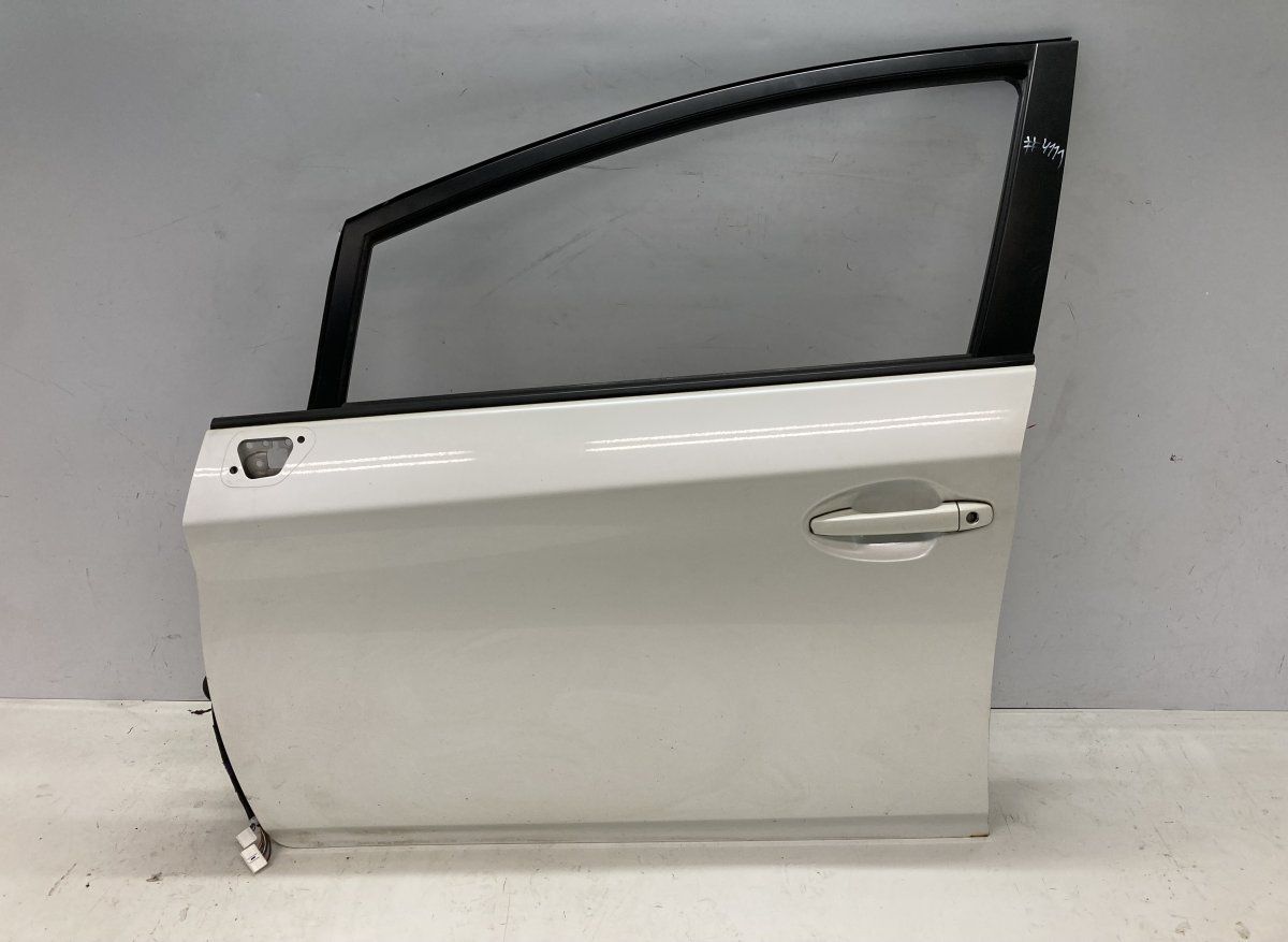6700247070 Door Front Left TOYOTA PRIUS III (XW30) (2009-2015)