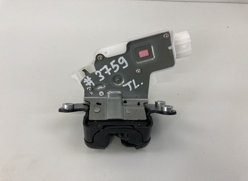 6935012250 Bootlid / tailgate lock TOYOTA COROLLA XII (E210) (2018-)