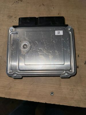03C906027CS 0261S06693 03C907309B 03C906027CS1T0 Контролен блок / модул на двигателя (ECU) VW TOURAN (1T3) (2010-2015)