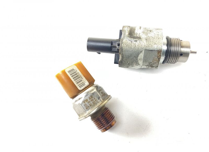 03L130764A Fuel pressure regulator set VW TOURAN (1T3) (2010-2015)