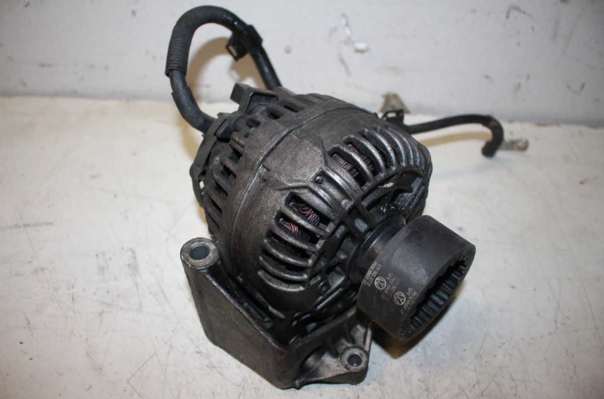 0124625018 Alternator VW TOUAREG I (7L) (2002-2010)