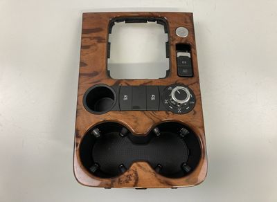 7P6941435E 30080037 7P6858602 7P6927127F 1184773 7P2863216 7P2863212Q center Console VW TOUAREG II (7P) (2010-2018)