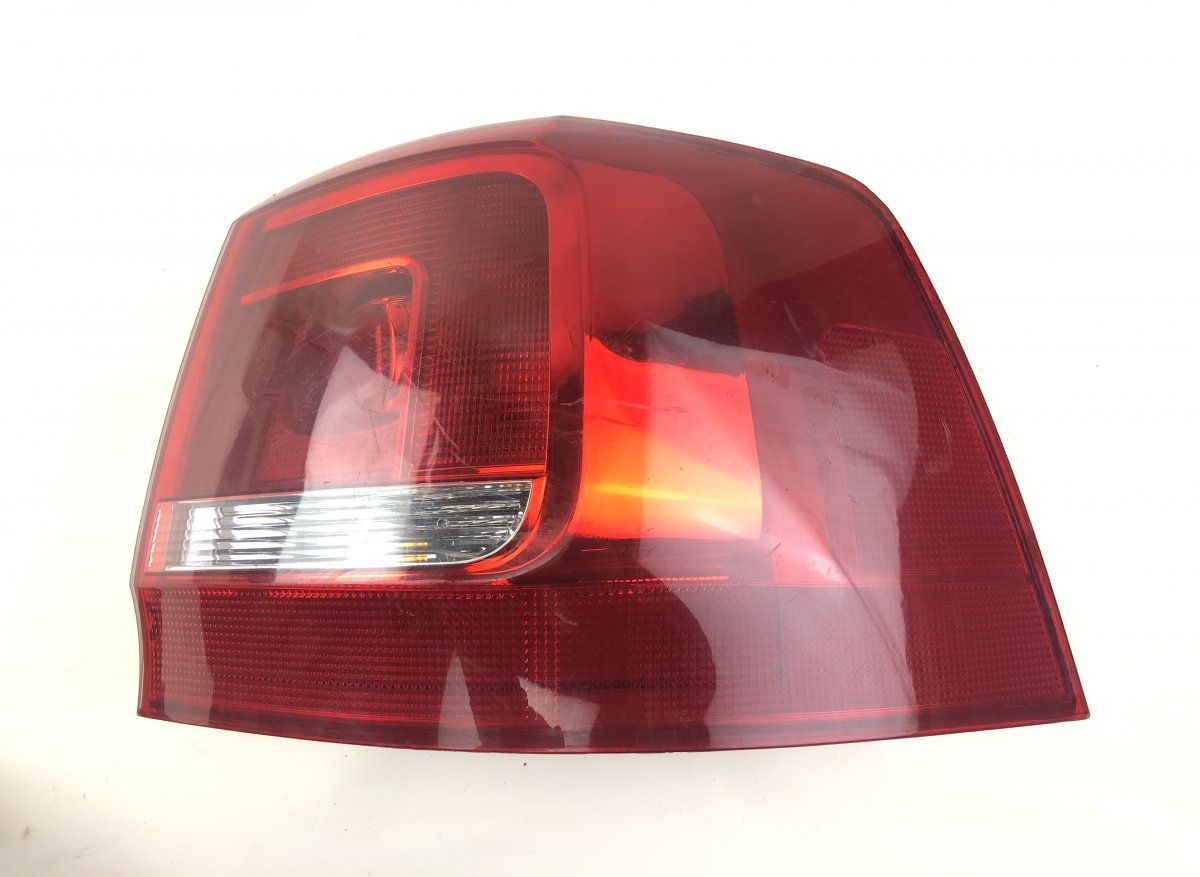 7N0945096G Tail light, right VW SHARAN II (7N) (2010-2022)
