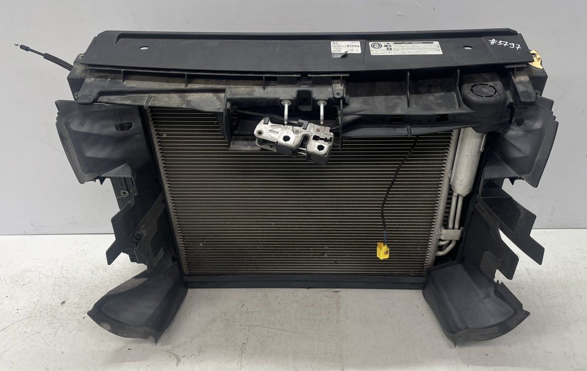 7N0805588B 3C0145805AM 5N0121253P 7N0959455K 7N0959455H Front panel VW SHARAN II (7N) (2010-2022)