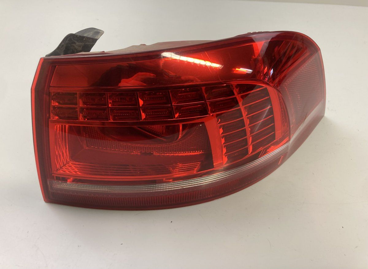 2SK010746-02 3AF945208B 3AF945310 Tail light, right VW PASSAT B7 / ALLTRACK (2010-2015)