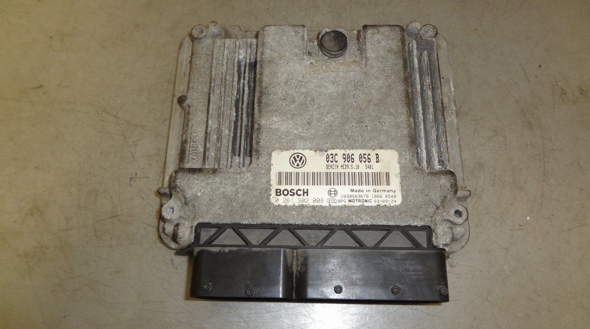 0261S02008 Engine Control Unit / module (ECU) VW GOLF V (1K) (2003-2009)